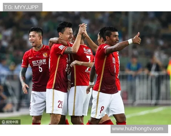 恒大与国安激战正酣谁能在这场巅峰对决中笑到最后